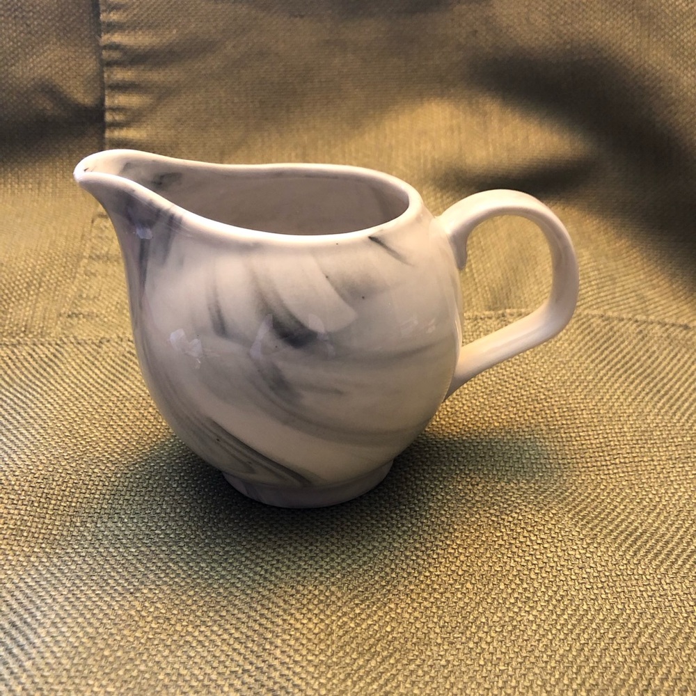 Ciroa Black and White Swirl Ceramic Pitcher